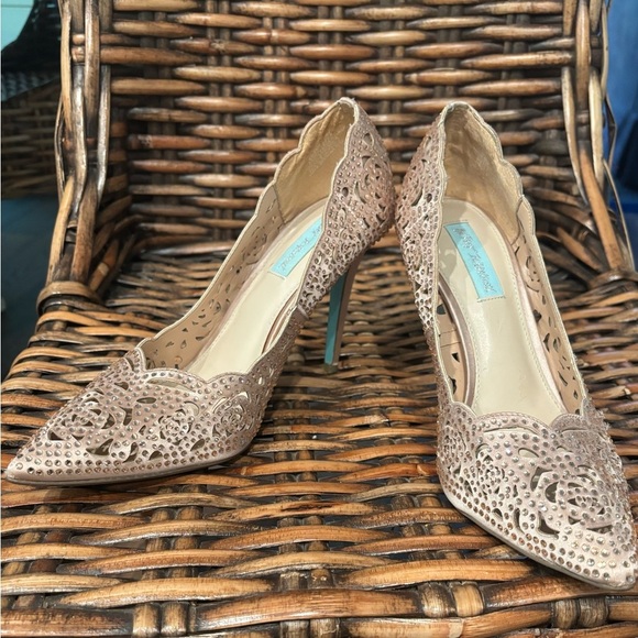 Betsey Johnson Women's Chic Rhinestone Evening Pumps - Picture 8 of 11